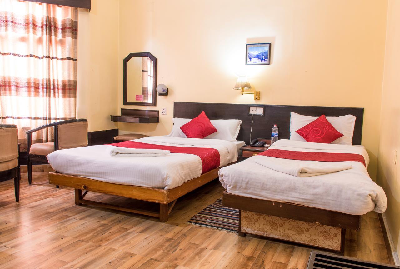 Hotel Meera Ποκάρα Εξωτερικό φωτογραφία