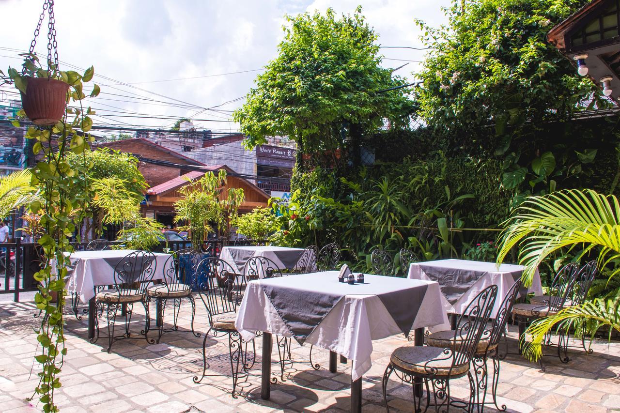 Hotel Meera Ποκάρα Εξωτερικό φωτογραφία