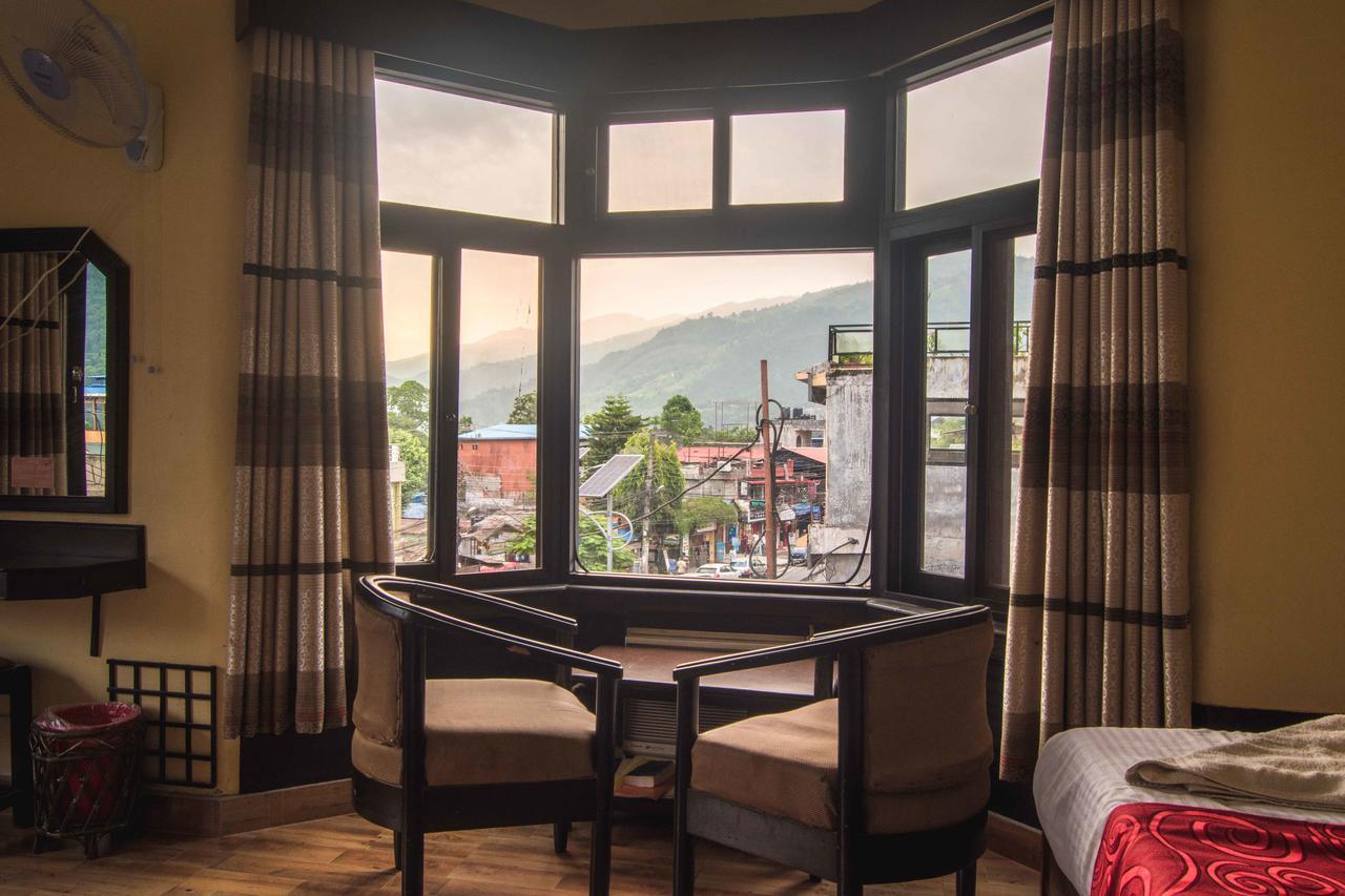 Hotel Meera Ποκάρα Εξωτερικό φωτογραφία